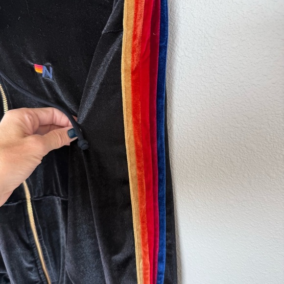 Aviator Nation Black Velour Hoodie Zip Front Sweatshirt Striped Sleeve Medium - Picture 10 of 14